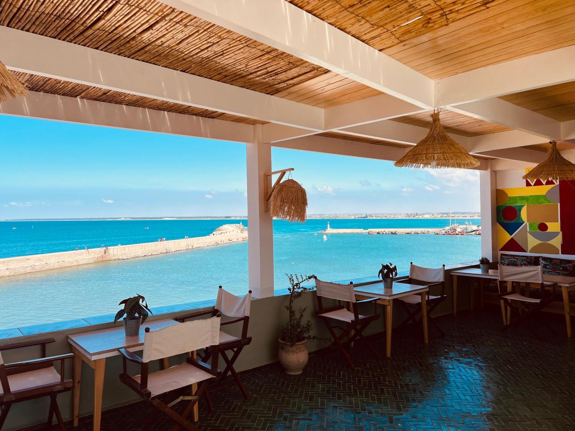 Art Riad Au Bord De La Mer 2 アル・ジャディーダ エクステリア 写真