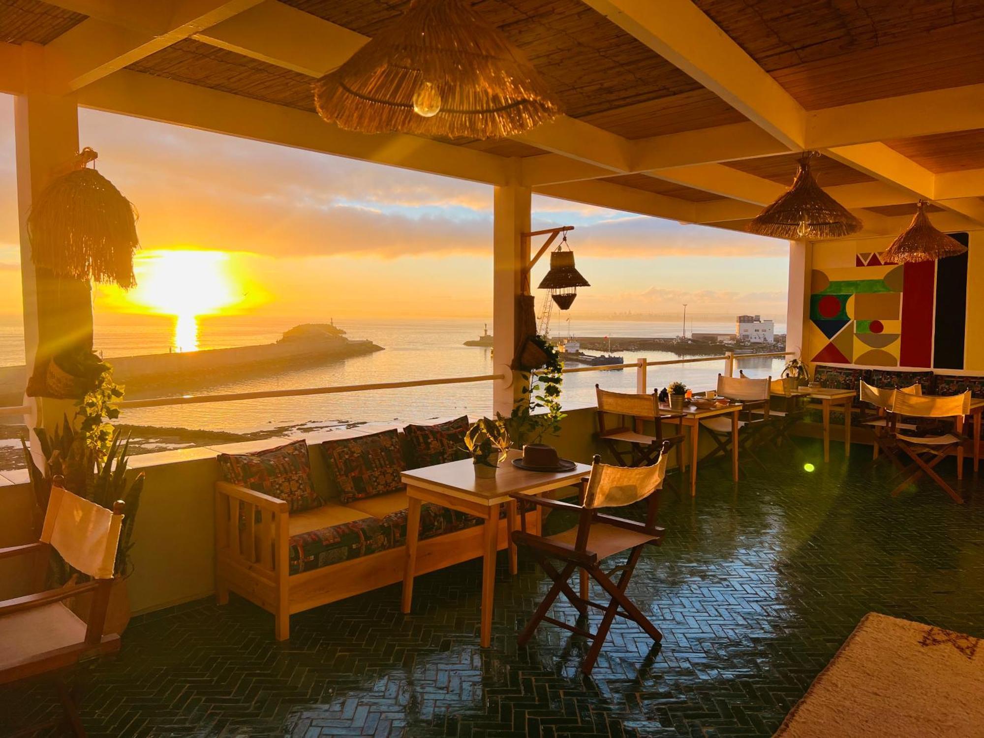 Art Riad Au Bord De La Mer 2 アル・ジャディーダ エクステリア 写真