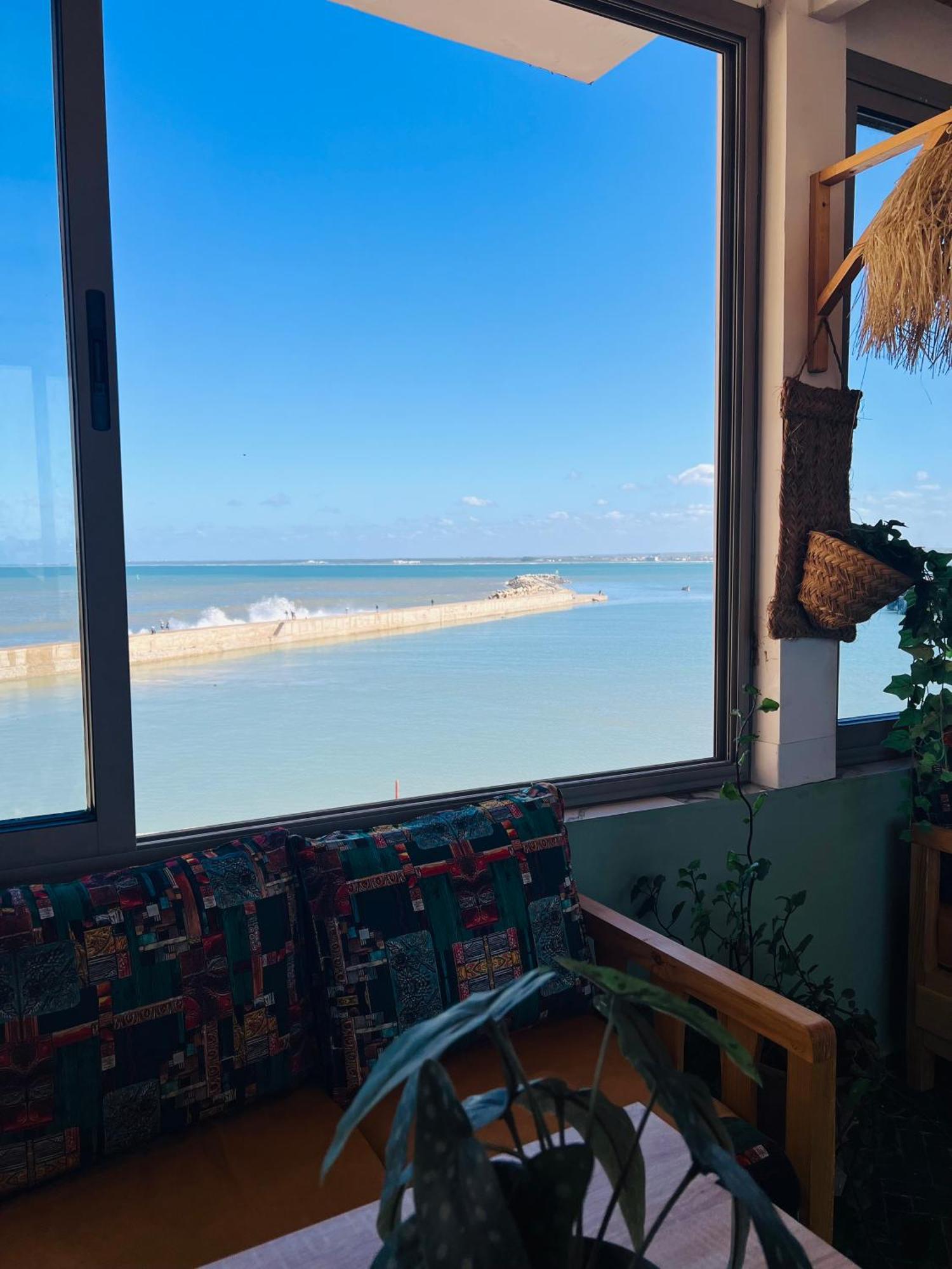 Art Riad Au Bord De La Mer 2 アル・ジャディーダ エクステリア 写真